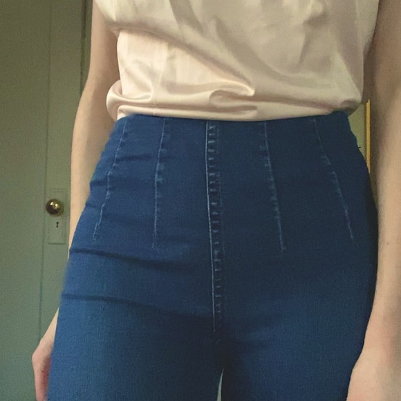 Free People Ultra-High Pull-on Crop Jeans (size: 25) - Picture 8 of 11